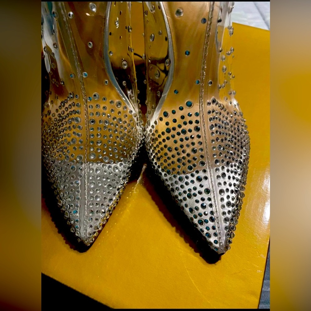 Clear rhinestone’s booties